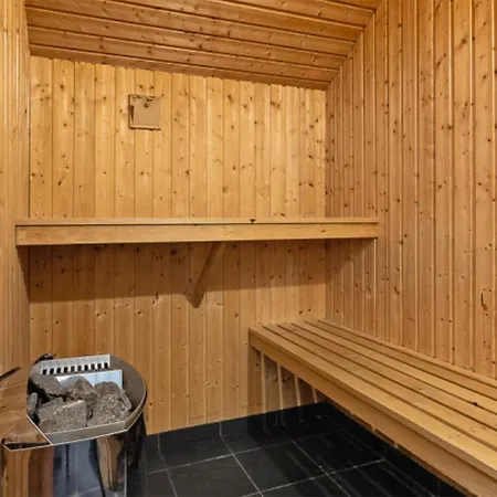 Stunning In With Sauna Løkken